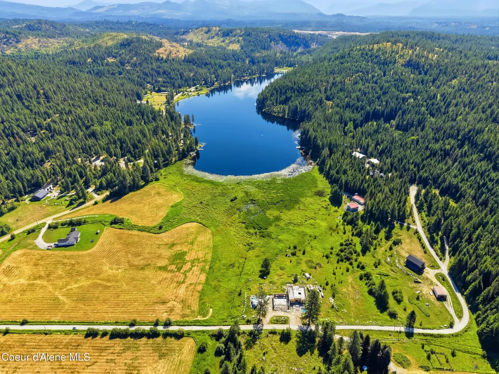 259 S Beaver Lake Road Athol ID 83801