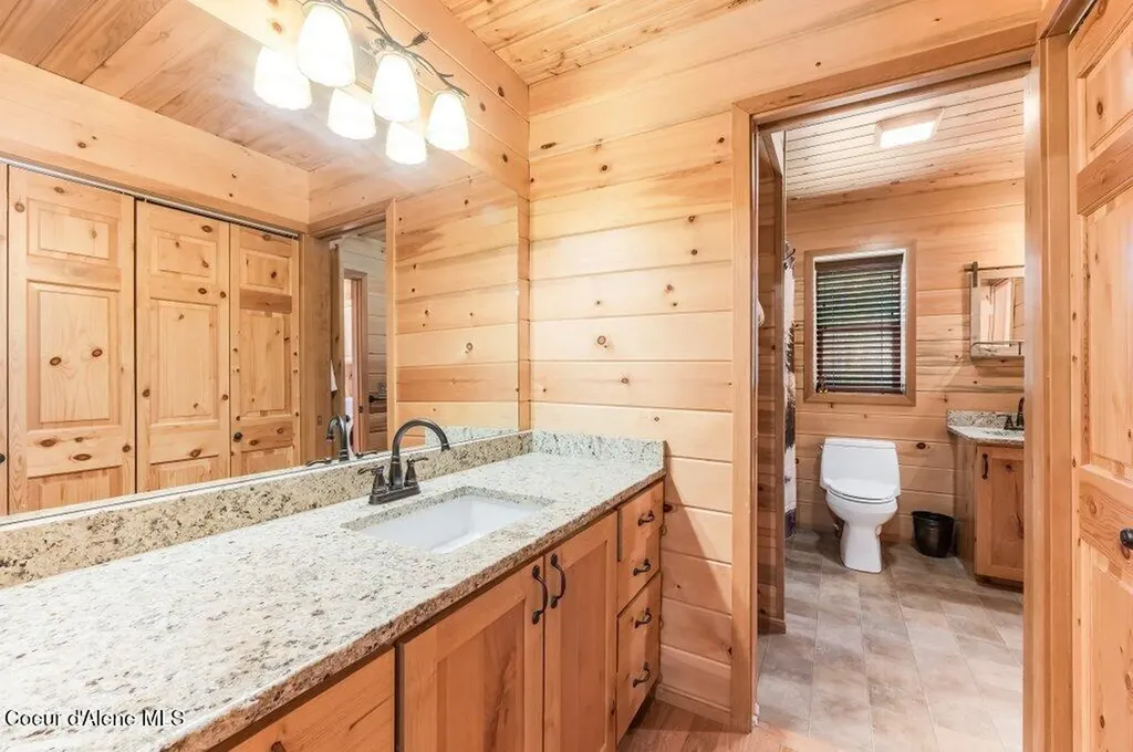 627 Gray Wolf Road Moyie Springs ID 83845