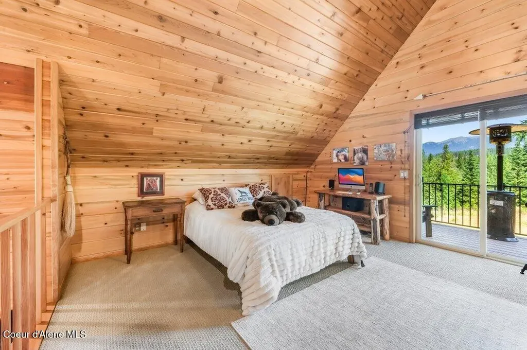 627 Gray Wolf Road Moyie Springs ID 83845