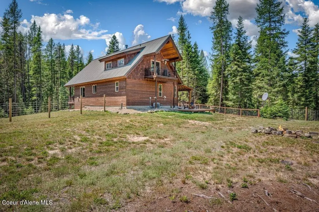 627 Gray Wolf Road Moyie Springs ID 83845
