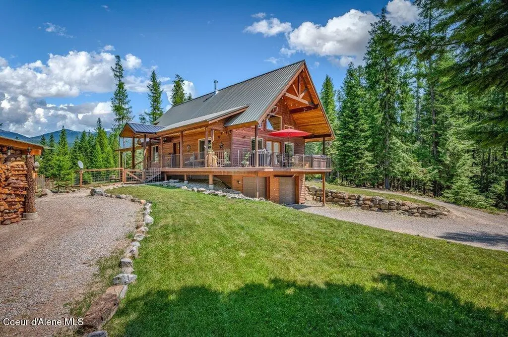 627 Gray Wolf Road Moyie Springs ID 83845