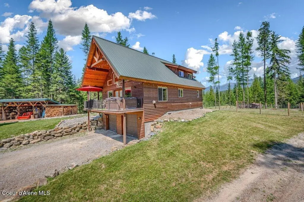 627 Gray Wolf Road Moyie Springs ID 83845