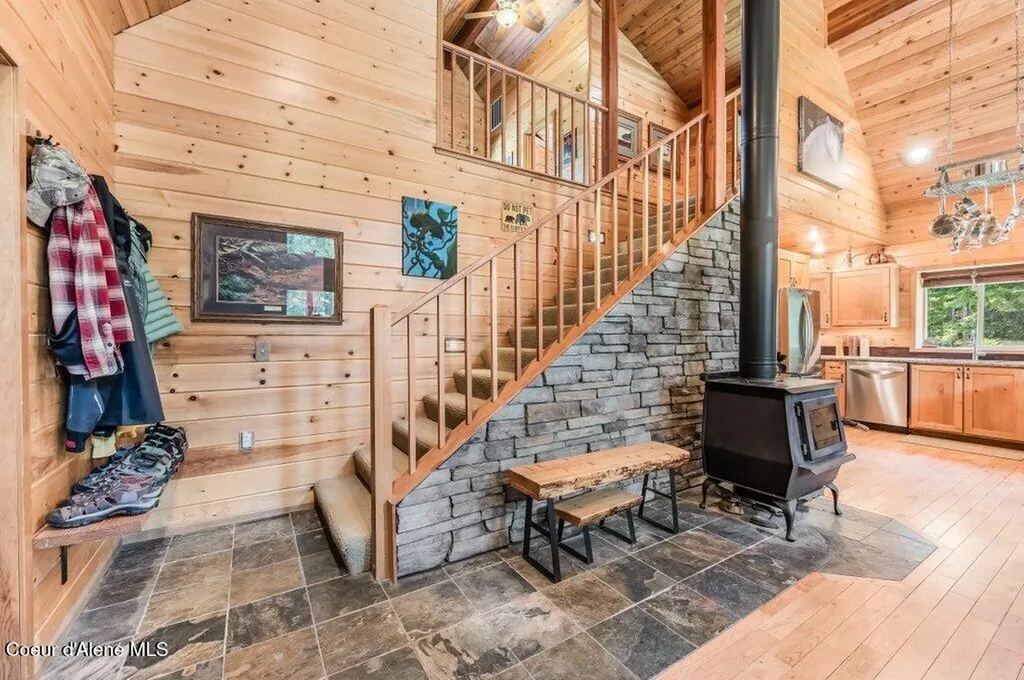 627 Gray Wolf Road Moyie Springs ID 83845