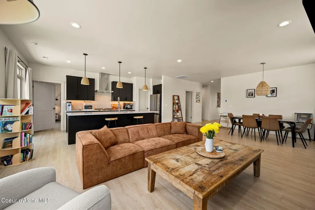 1490 W Moselle Drive Coeur D'alene ID 83814