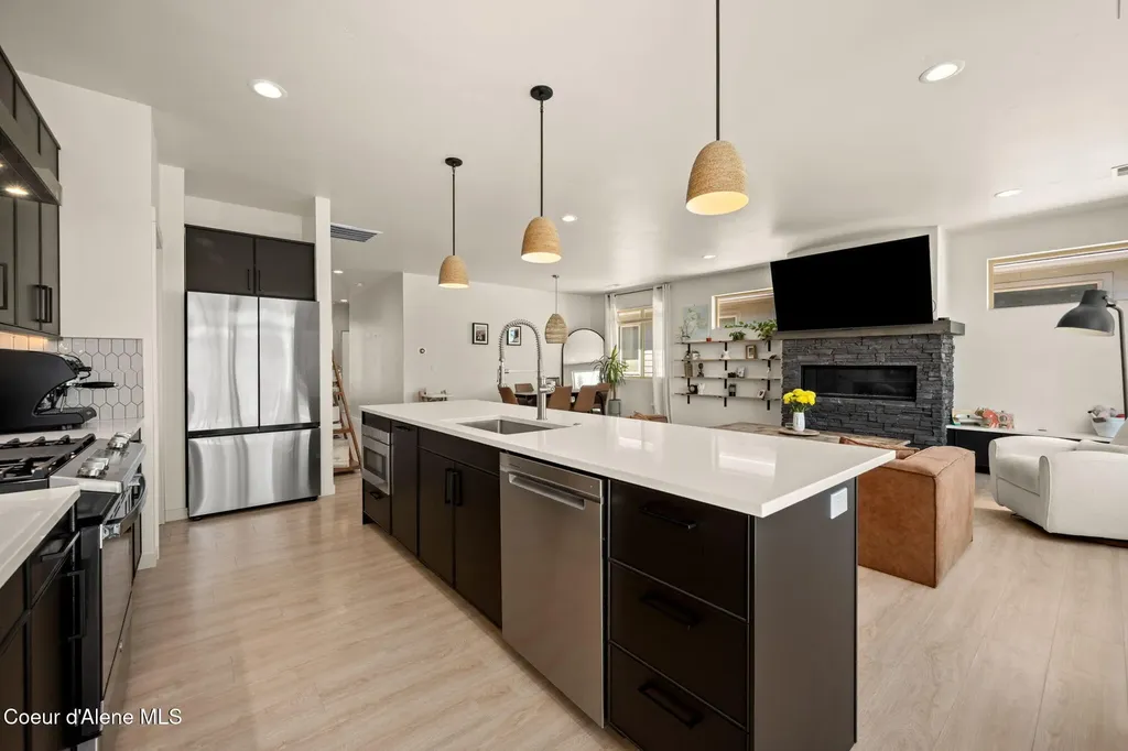 1490 W Moselle Drive Coeur D'alene ID 83814