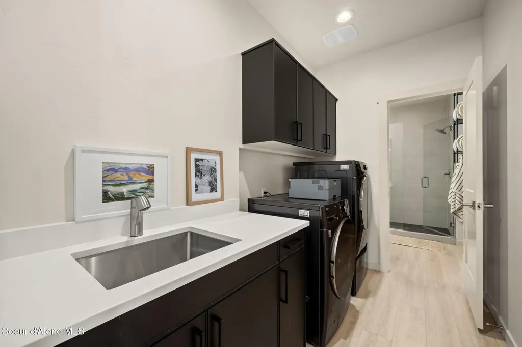 1490 W Moselle Drive Coeur D'alene ID 83814