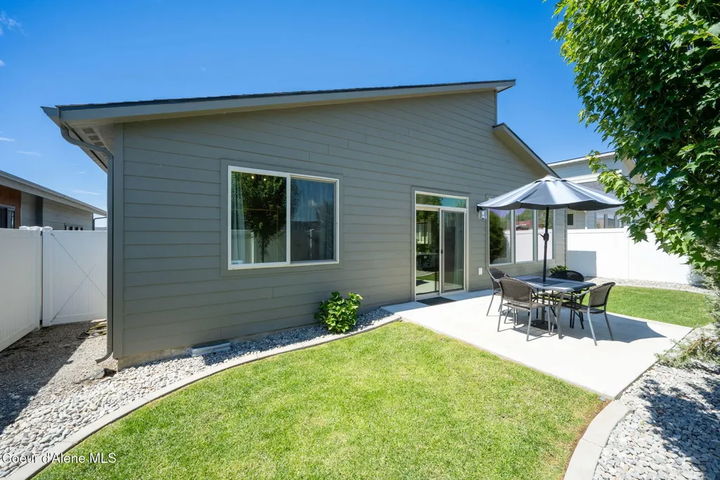1490 W Moselle Drive Coeur D'alene ID 83814