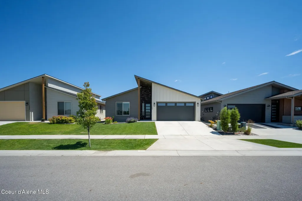 1490 W Moselle Drive Coeur D'alene ID 83814
