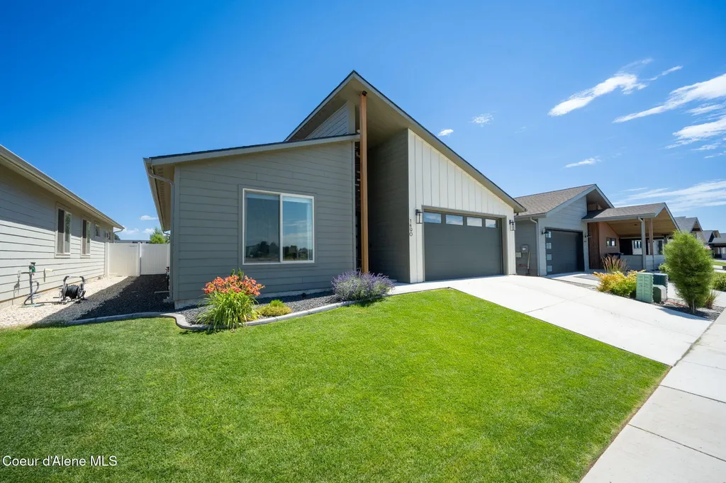 1490 W Moselle Drive Coeur D'alene ID 83814