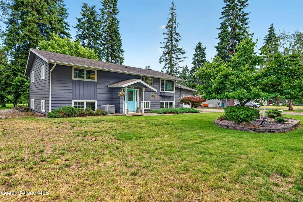 12328 N Kensington Avenue Hayden ID 83835