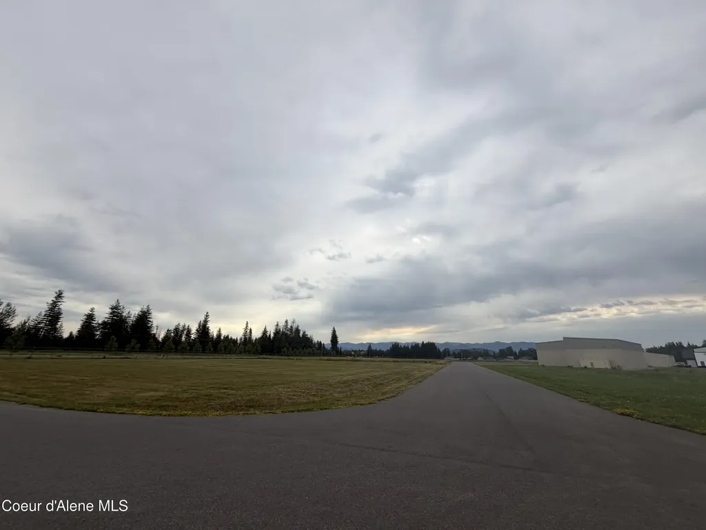 Lot 2 Flightline Way Sandpoint ID 83864
