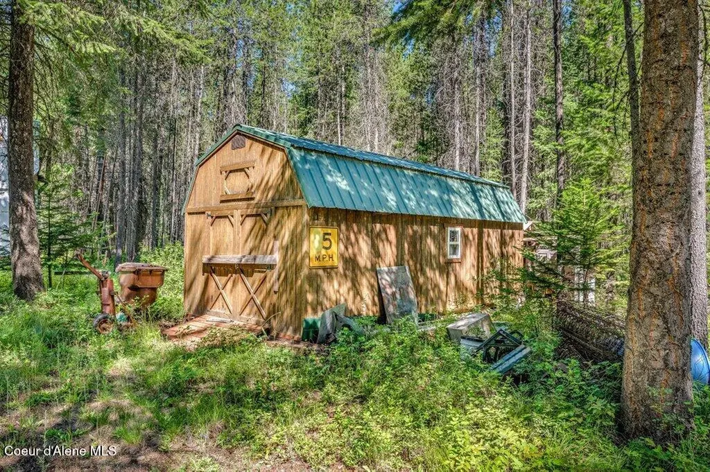 2013 Homestead Road Athol ID 83801