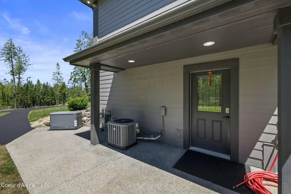 15746 N Pinewood Way Hayden ID 83835