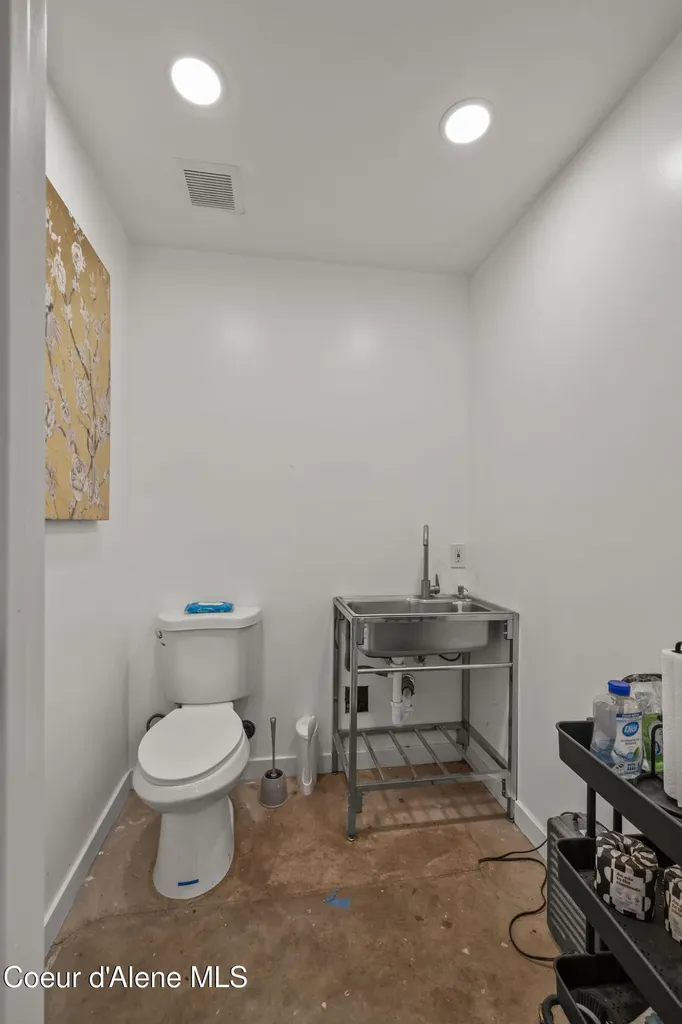 15746 N Pinewood Way Hayden ID 83835