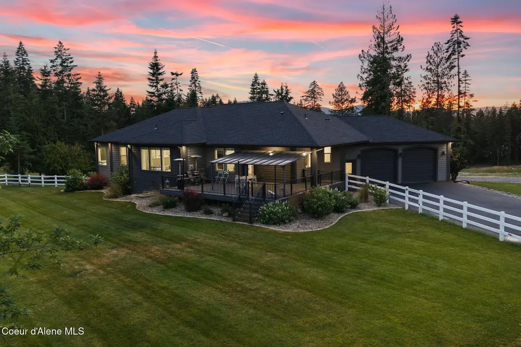 15746 N Pinewood Way Hayden ID 83835