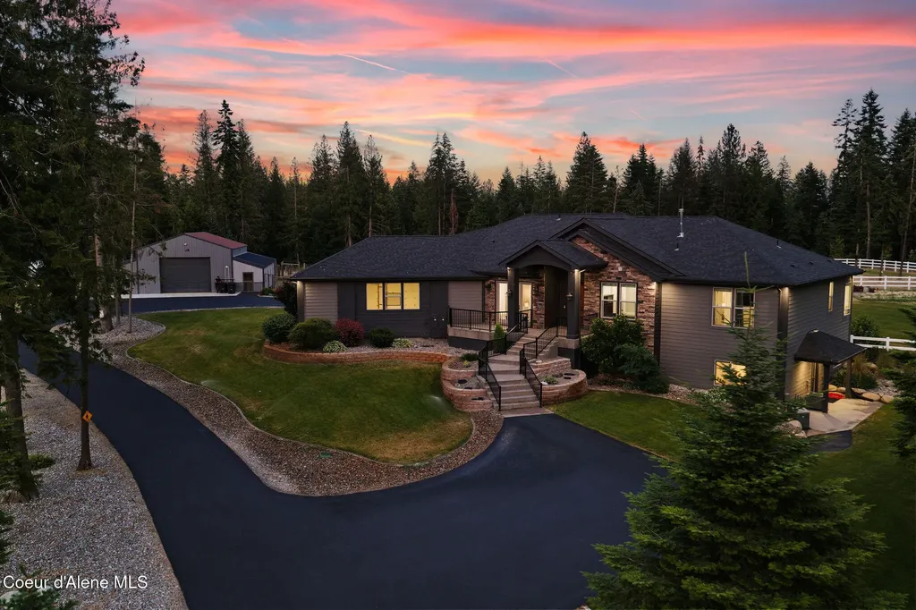 15746 N Pinewood Way Hayden ID 83835