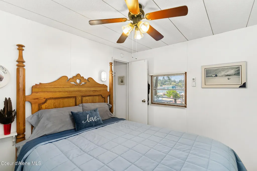 17293 E Helmsman Court Bayview ID 83803