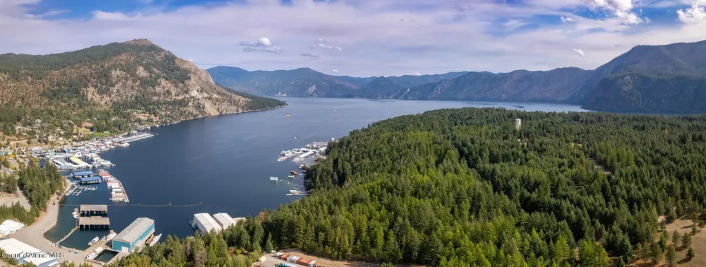 17293 E Helmsman Court Bayview ID 83803