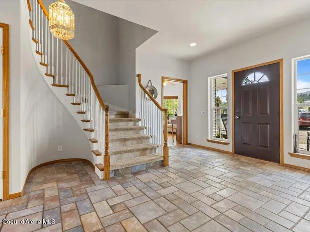 632 S Rabbit Trail Post Falls ID 83854