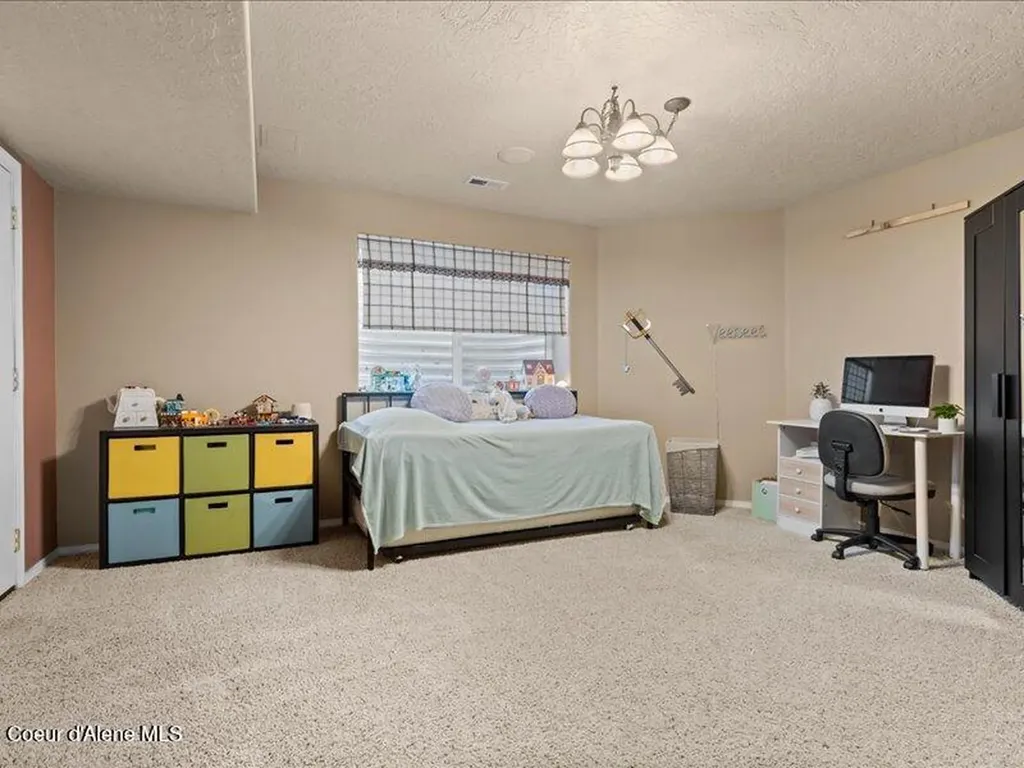 632 S Rabbit Trail Post Falls ID 83854