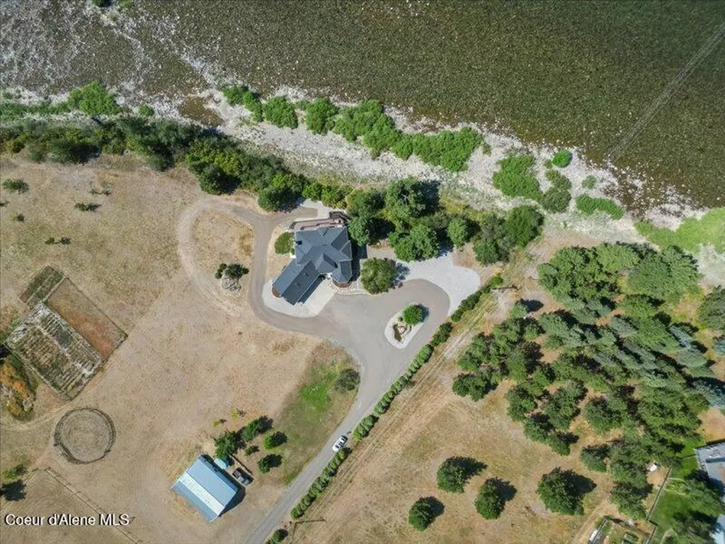632 S Rabbit Trail Post Falls ID 83854