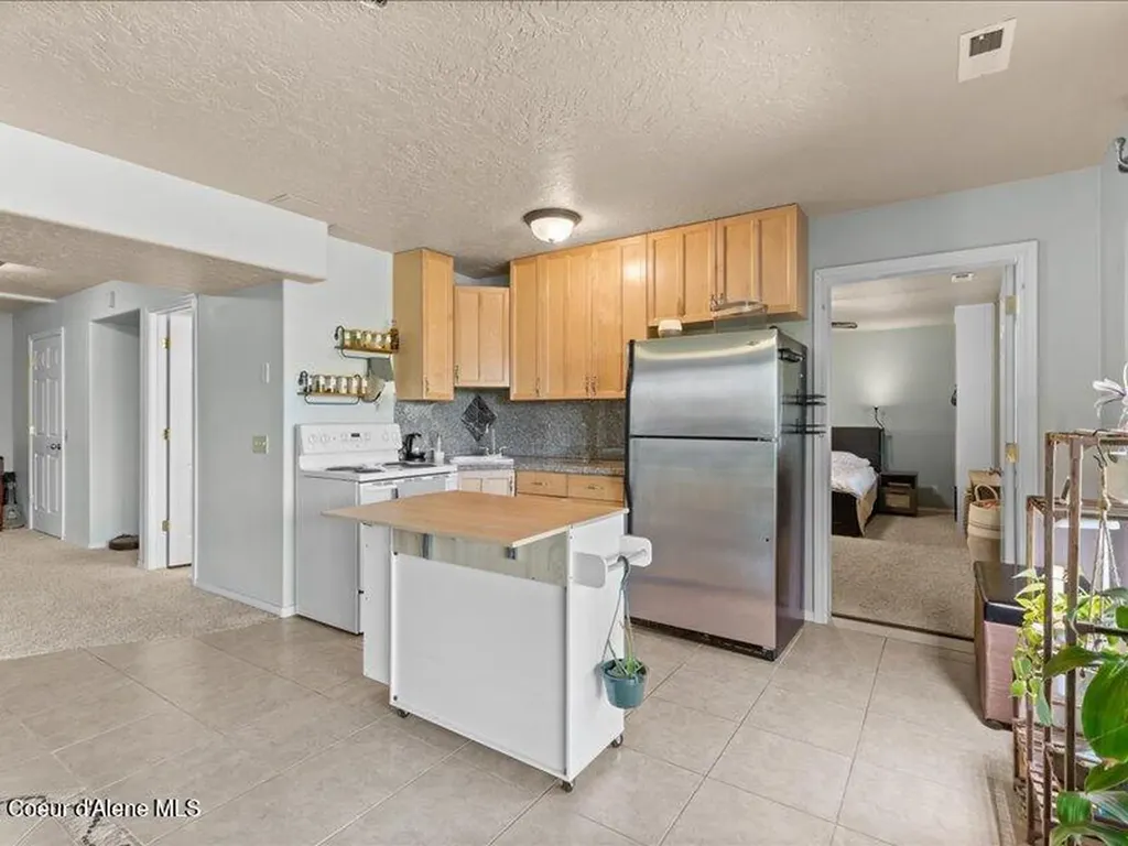 632 S Rabbit Trail Post Falls ID 83854