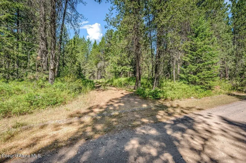 2013 Homestead Road Athol ID 83801