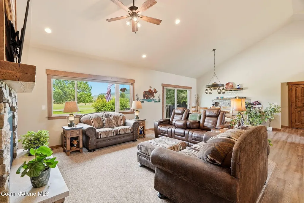 150 Links Drive Blanchard ID 83804