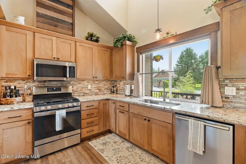 150 Links Drive Blanchard ID 83804