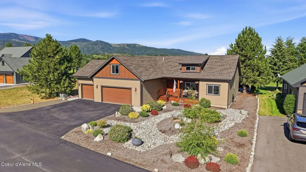 150 Links Drive Blanchard ID 83804