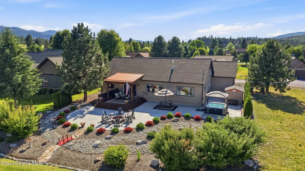 150 Links Drive Blanchard ID 83804