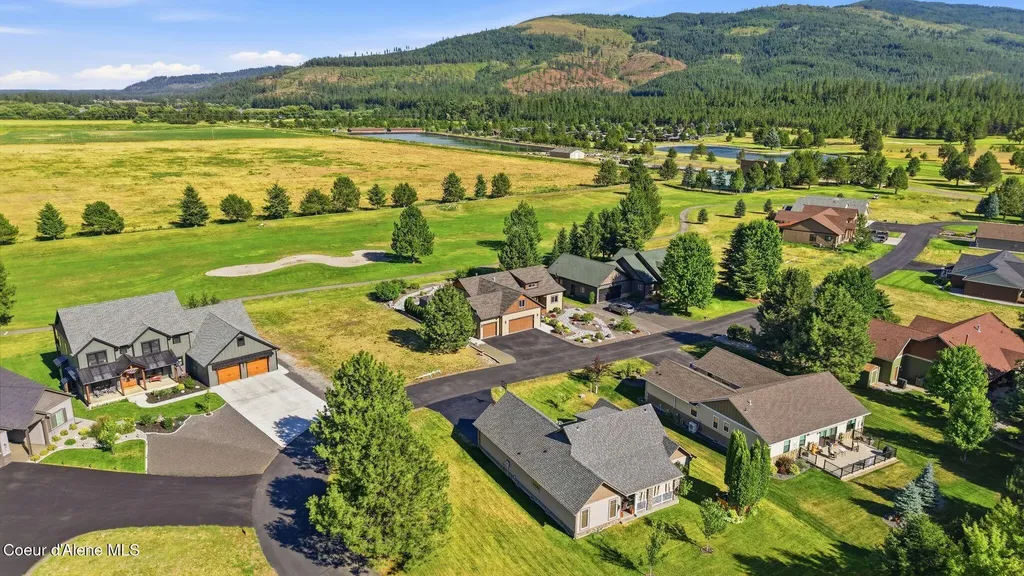 150 Links Drive Blanchard ID 83804