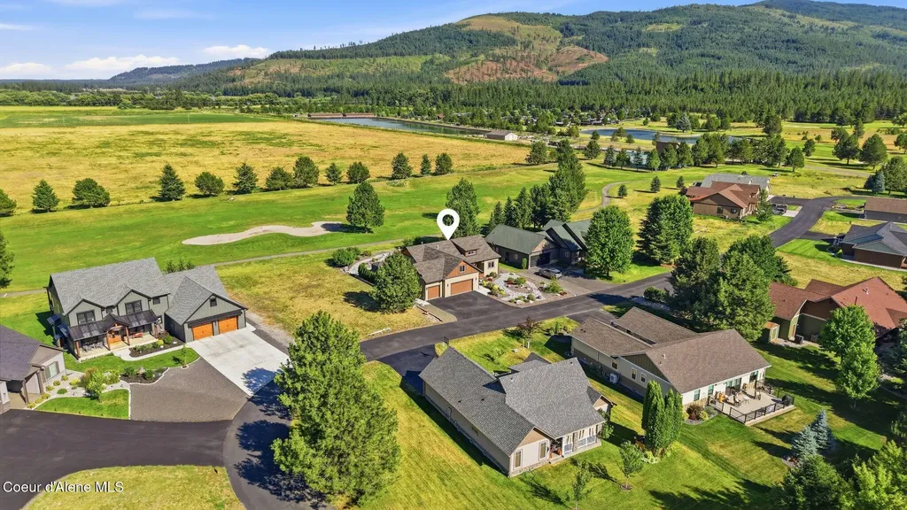 150 Links Drive Blanchard ID 83804