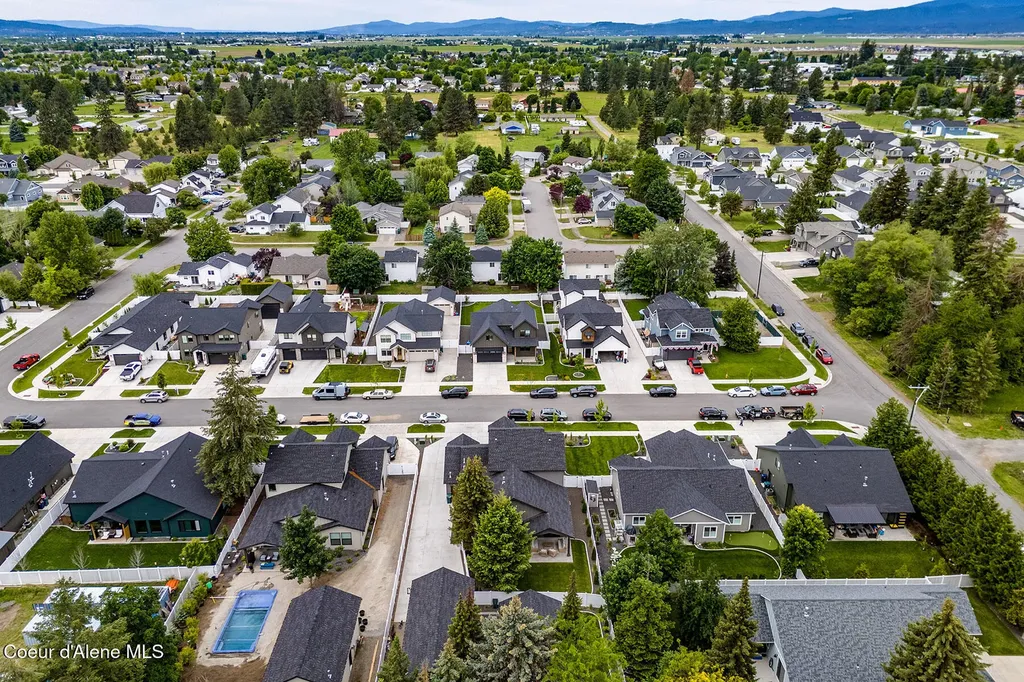 9116 N Raintree Lane Hayden ID 83835