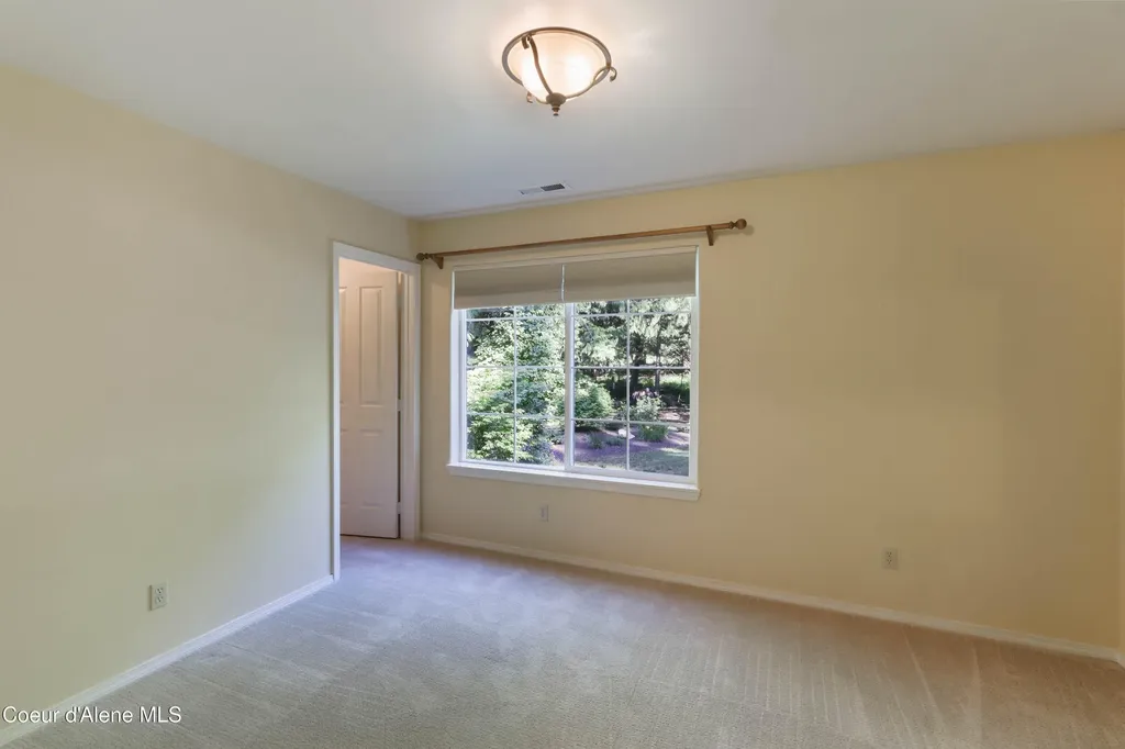 87 Vedelwood Drive Sandpoint ID 83864