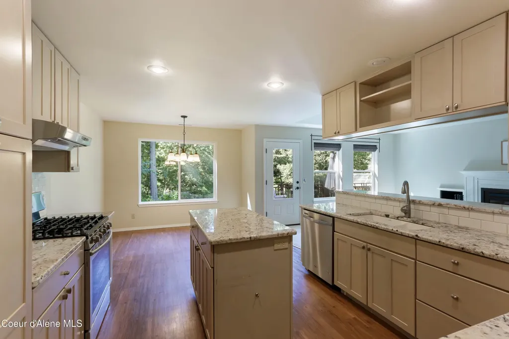 87 Vedelwood Drive Sandpoint ID 83864