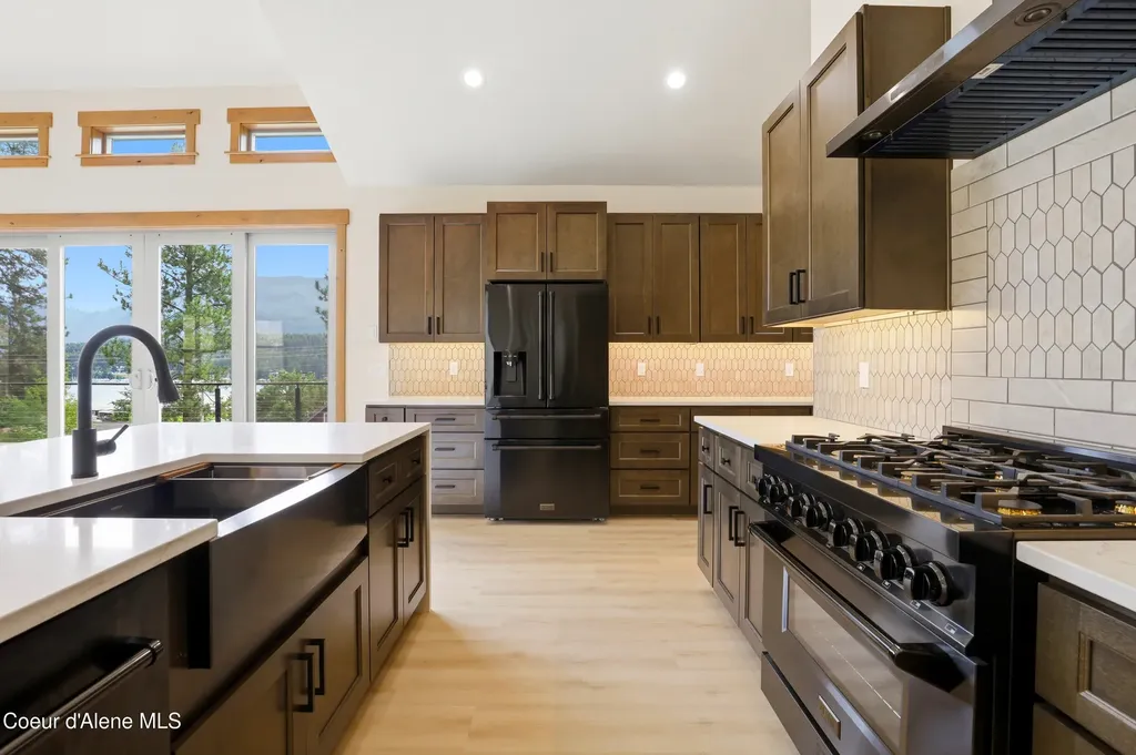 16688 E Waller Road Bayview ID 83803