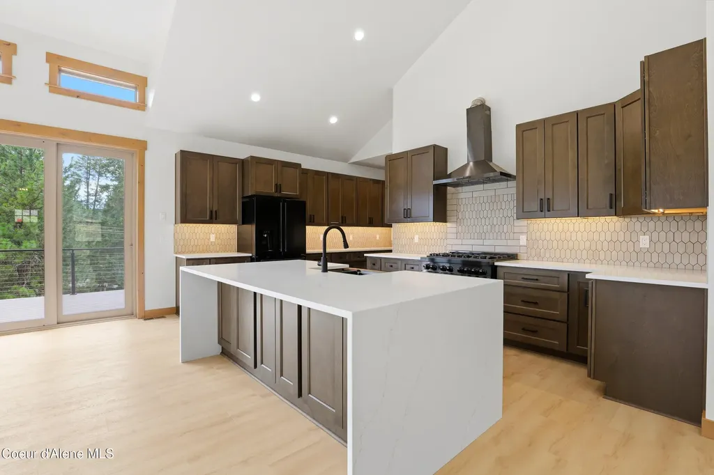 16688 E Waller Road Bayview ID 83803