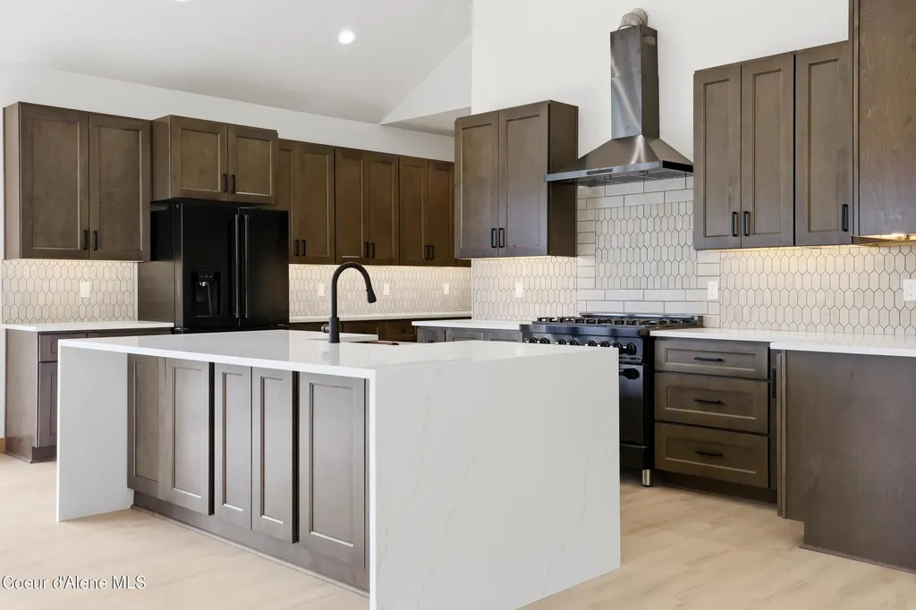 16688 E Waller Road Bayview ID 83803