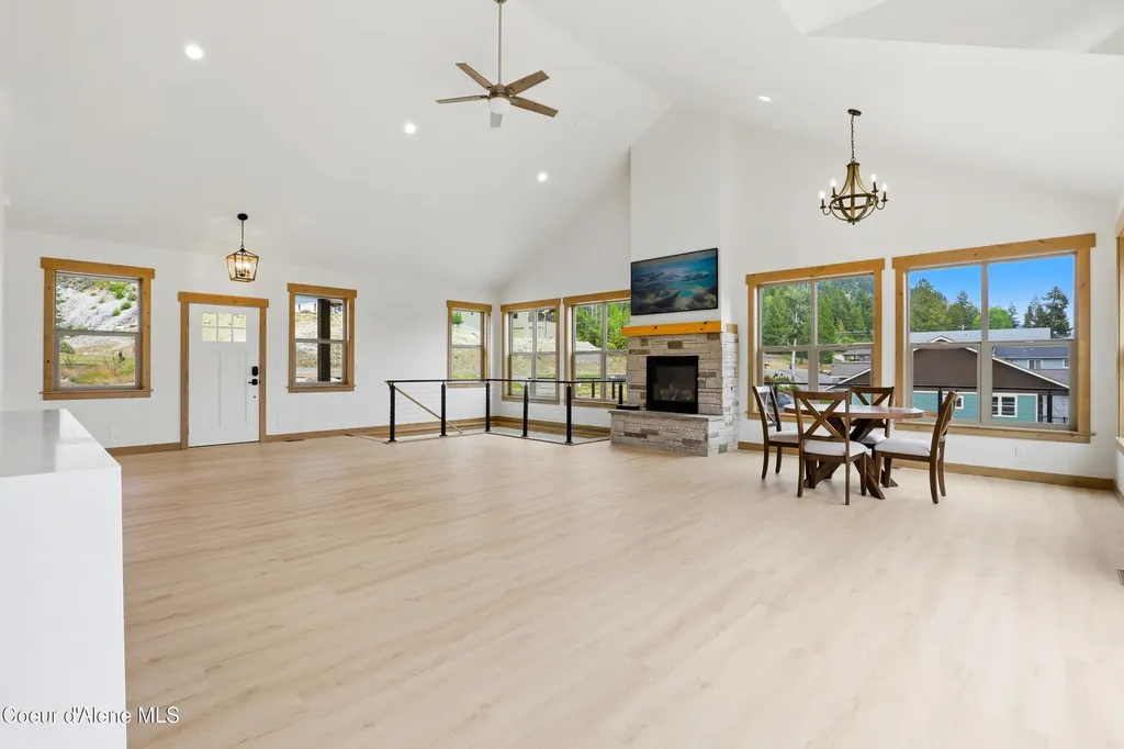 16688 E Waller Road Bayview ID 83803