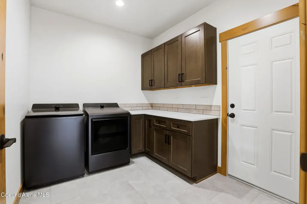 16688 E Waller Road Bayview ID 83803