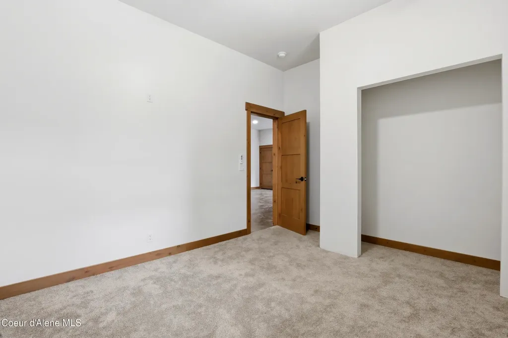 16688 E Waller Road Bayview ID 83803
