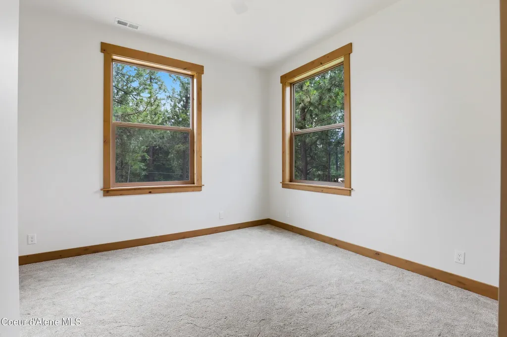 16688 E Waller Road Bayview ID 83803