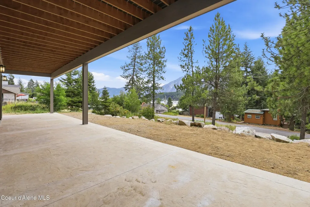 16688 E Waller Road Bayview ID 83803