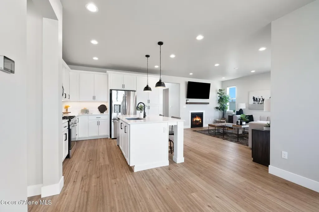 641 University Park Way Sandpoint ID 83864