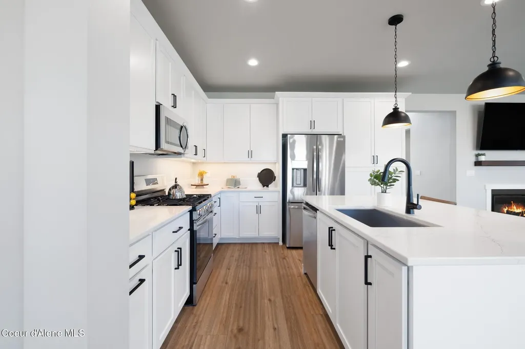 641 University Park Way Sandpoint ID 83864