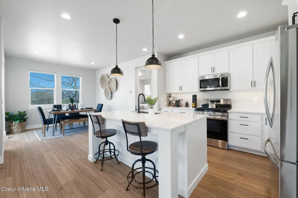 641 University Park Way Sandpoint ID 83864