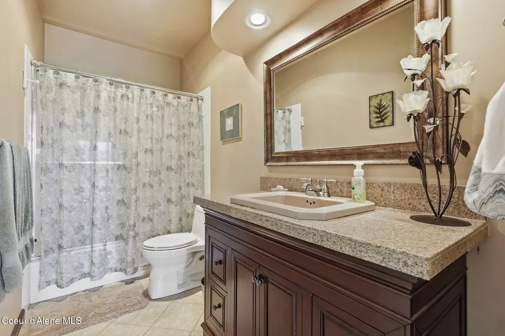 4790 E Inverness Drive Post Falls ID 83854