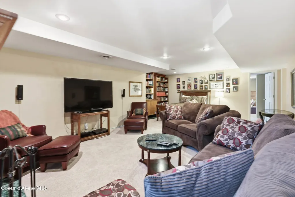 4790 E Inverness Drive Post Falls ID 83854