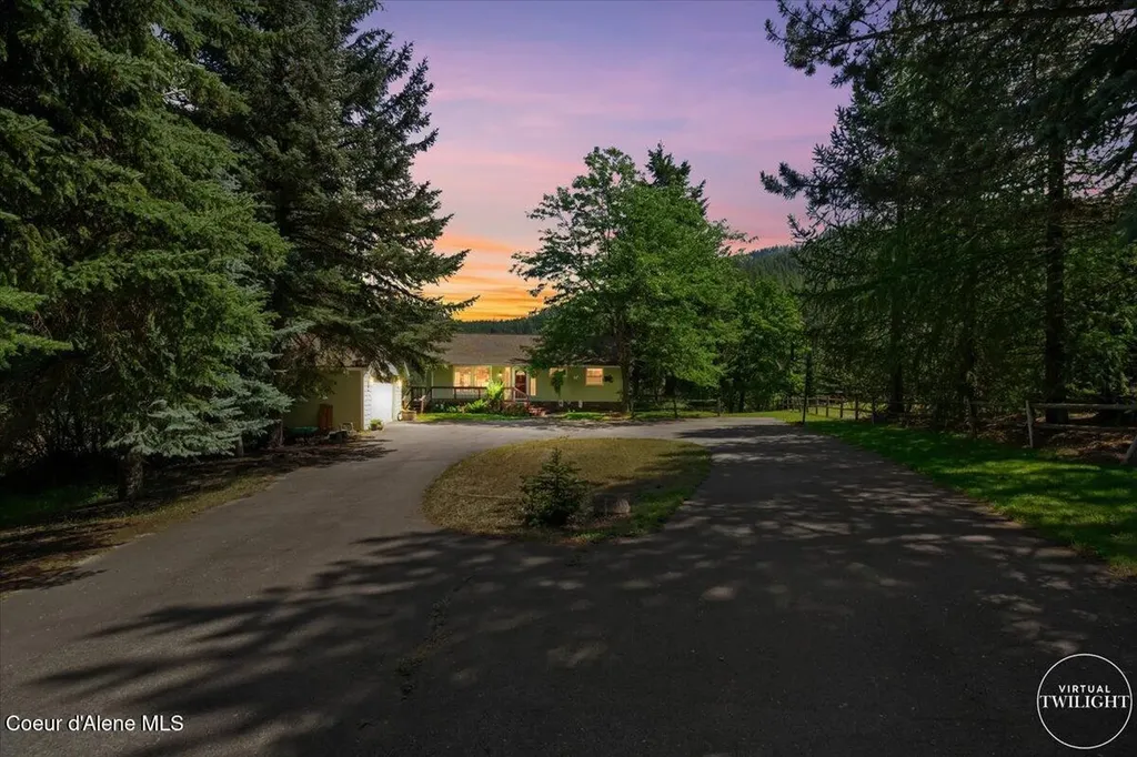 7270 N Mulholland Drive Dalton Gardens ID 83815